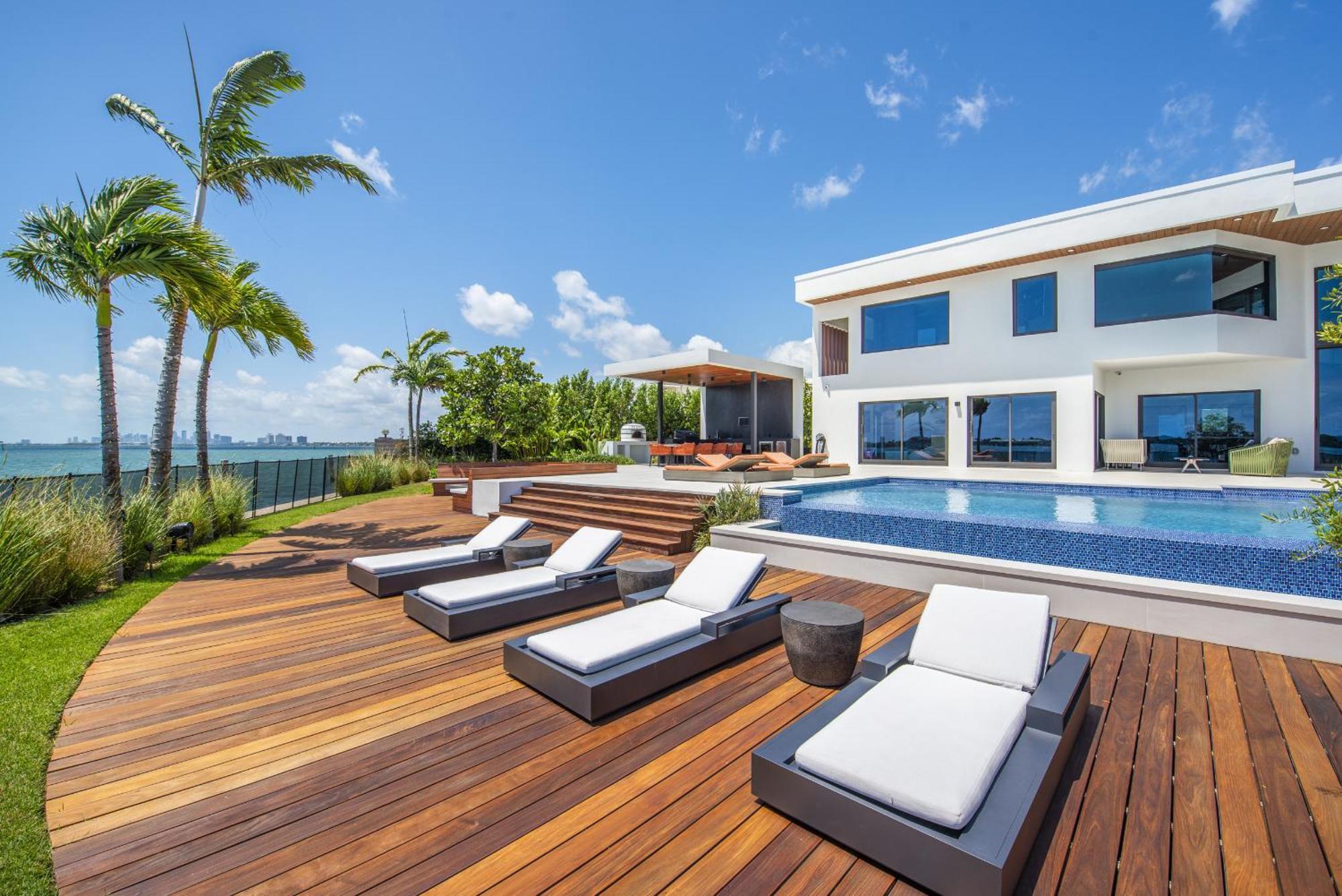 Indulge In Luxury Your Tranquil Resort Mansion Awaits In Vibrant Miami North Miami Kültér fotó